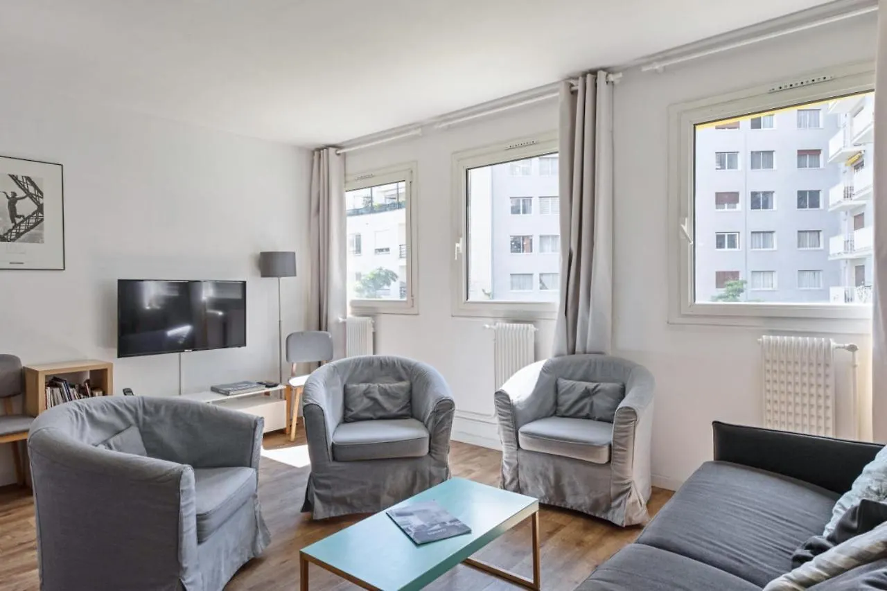 Apartment Appartement De La Motte - Welkeys Paris France
